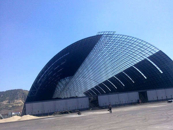 胶州桶壳螺栓球网架工程